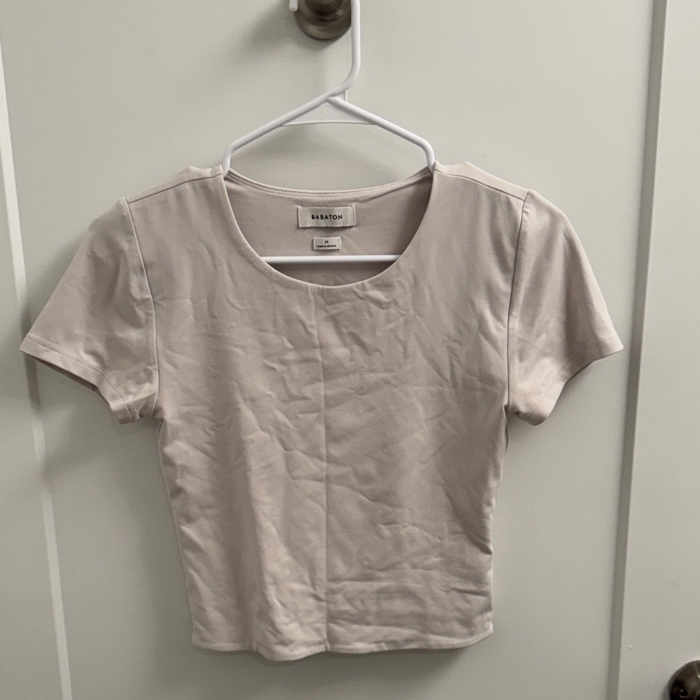 Aritzia Babaton t shirt size M